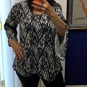 Linda Leal tunic with lace bell arms